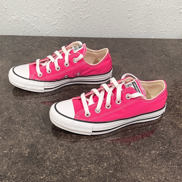 Converse Chuck Taylor All Star Classic Pink Women’s Size 5 - Picture 5 of 8